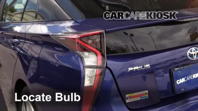 2017 Toyota Prius Four 1.8L 4 Cyl. Éclairage Feux de position arrière (remplacer ampoule)